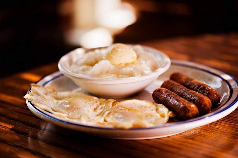 Carolina Club Snack Bar - Grandy, NC