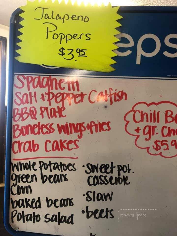 Debbie's Snack Bar - Hamptonville, NC